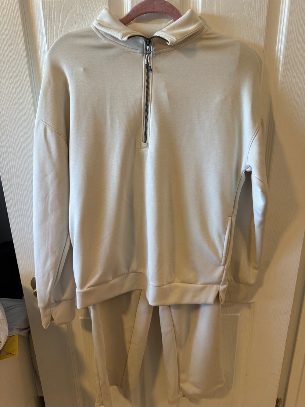 Women’s Cream Half-Zip Pullover Sweater & Crop Pants